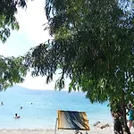 Sebi's With Sea View 샬레 *