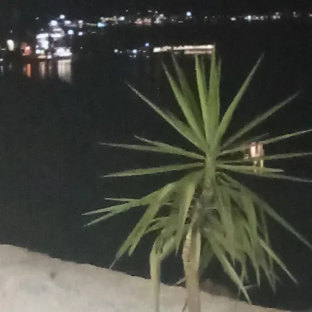 Sebi's With Sea View בקתה Vlorë