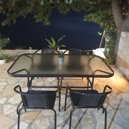 Sebi's With Sea View בקתה *