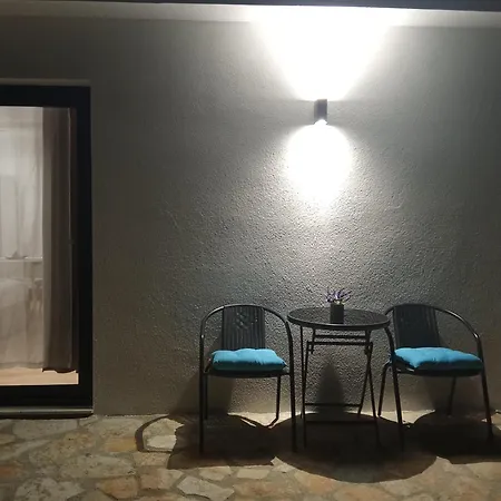 Sebi's With Sea View בקתה *