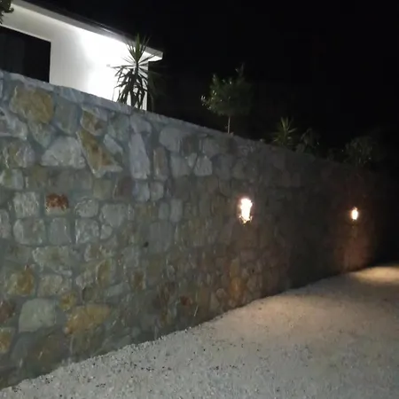 Chalet Sebi's With Sea View Vlorë