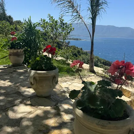 Sebi's With Sea View Chalet