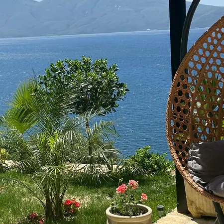 Chalet Sebi's With Sea View *
