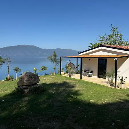 Sebi's With Sea View * Vlorë