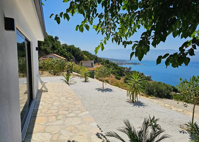 Sebi's With Sea View * Vlorë